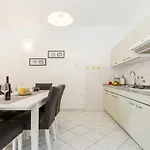 Apartman Cekada Labin