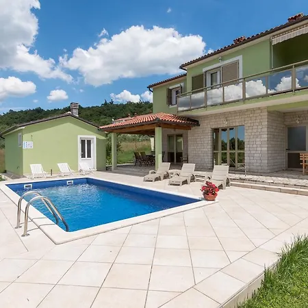 Apartament Cekada